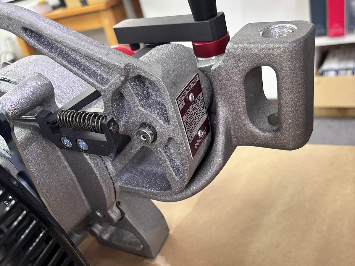 LOOP HOOK WITH VERTICAL HOLE